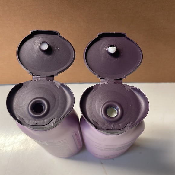 Pureology shampoo & conditioner HYDRATE ! - Picture 3 of 3